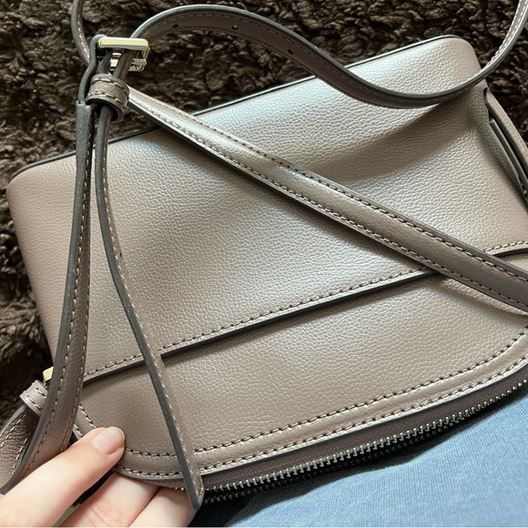 Kate Spade Purse - Picture 3 of 4